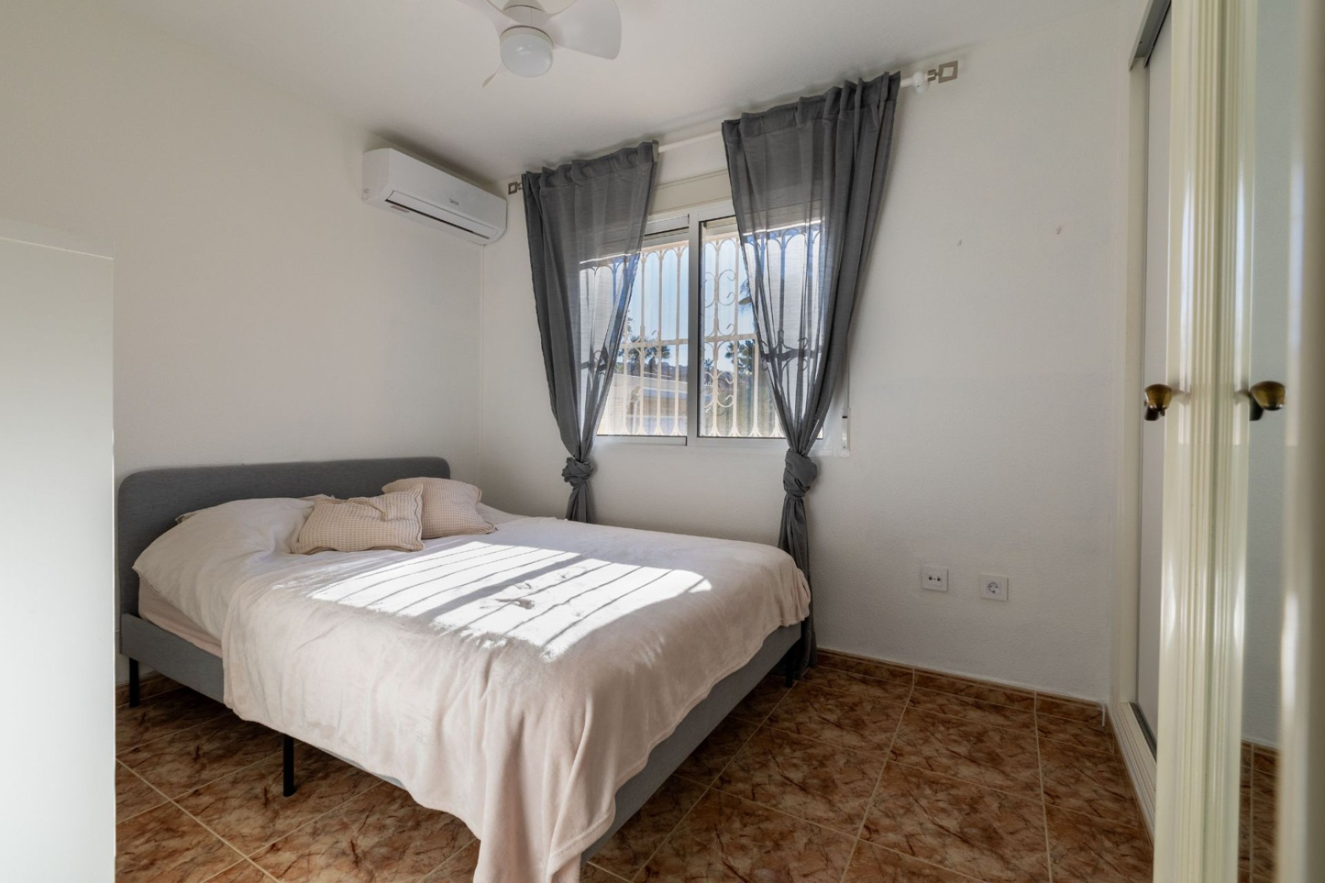 Reventa - Villa - Benijofar