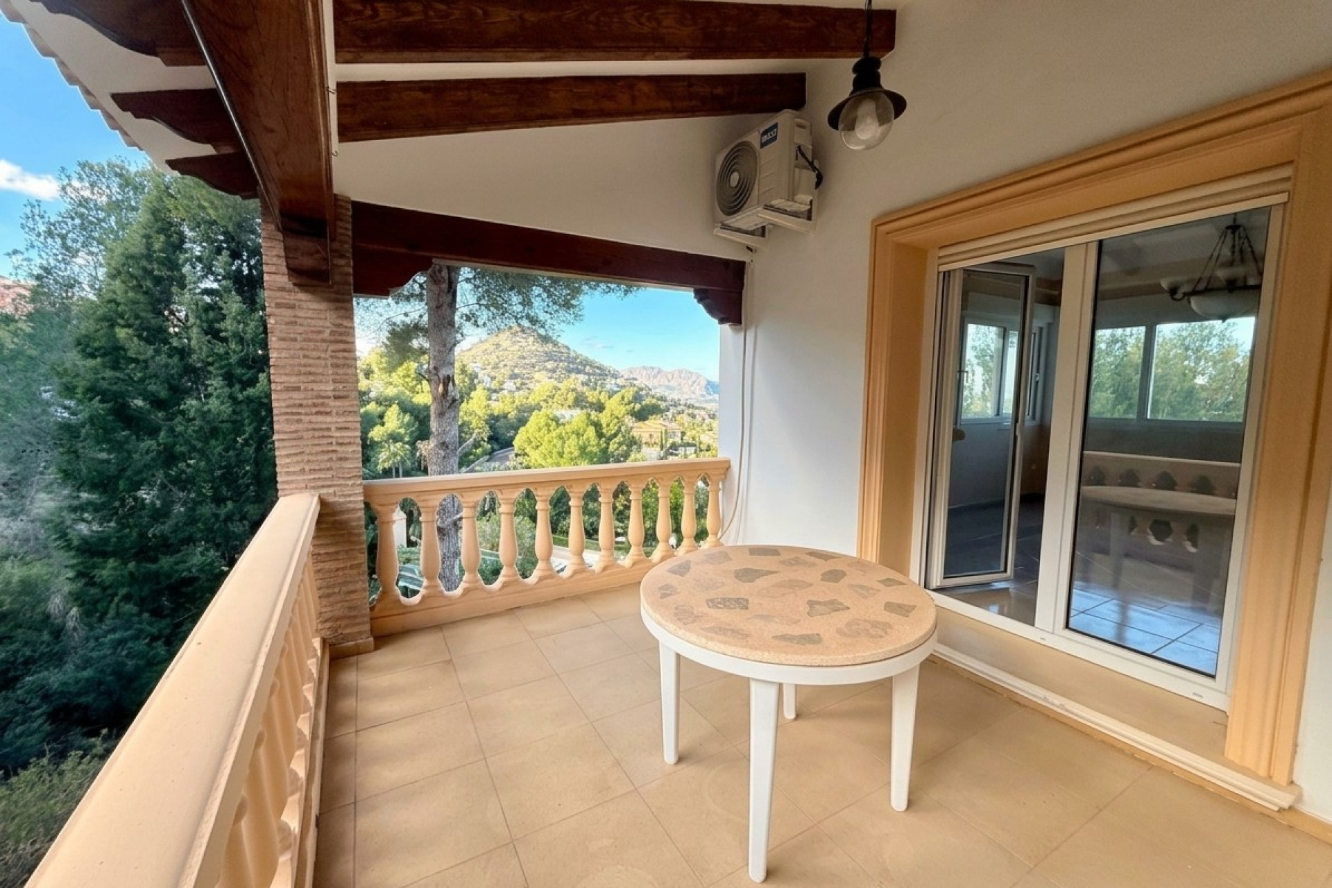 Reventa - Villa - Denia - La sella - Jesus pobre
