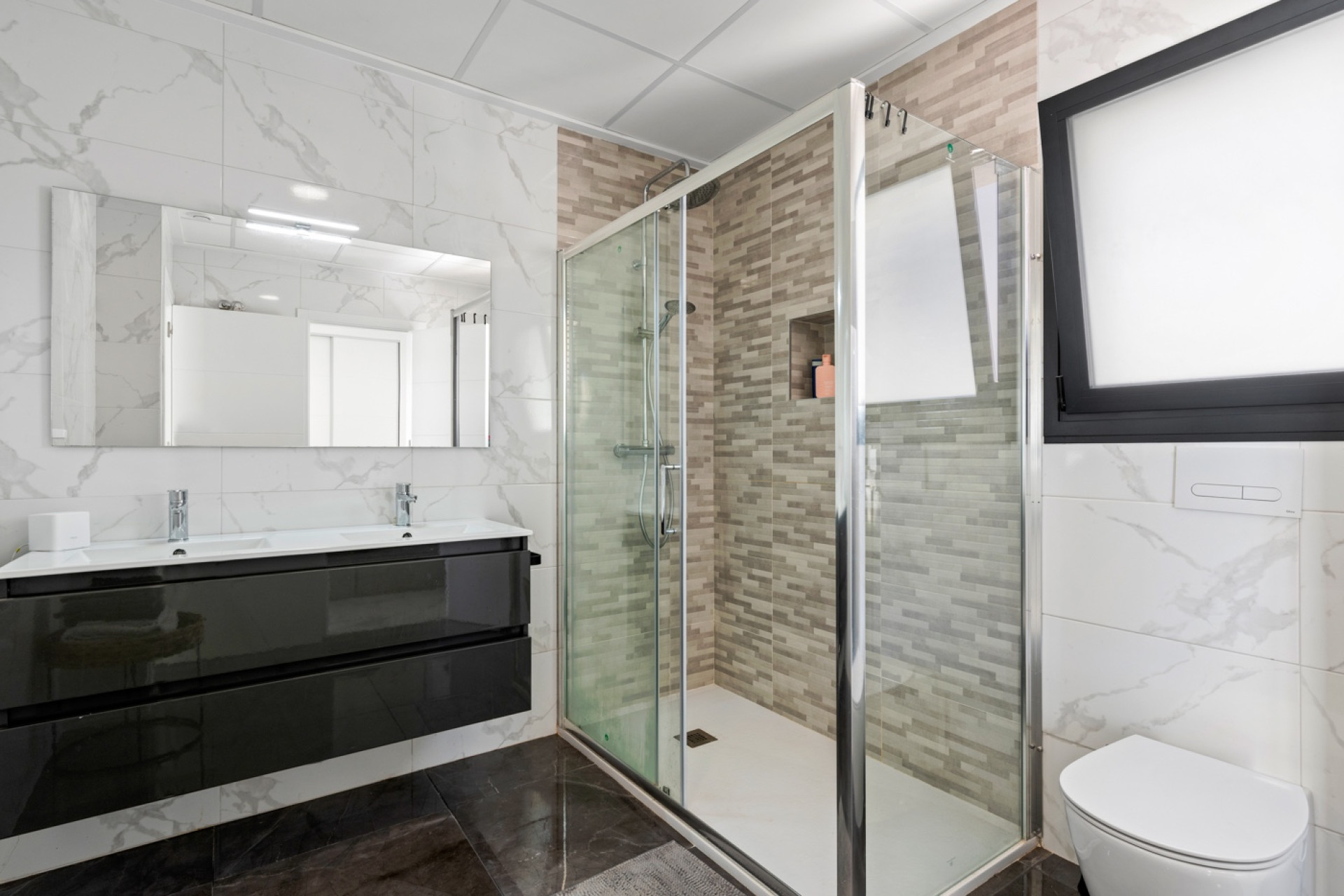 Reventa - Villa - Los Montesinos - La Herada