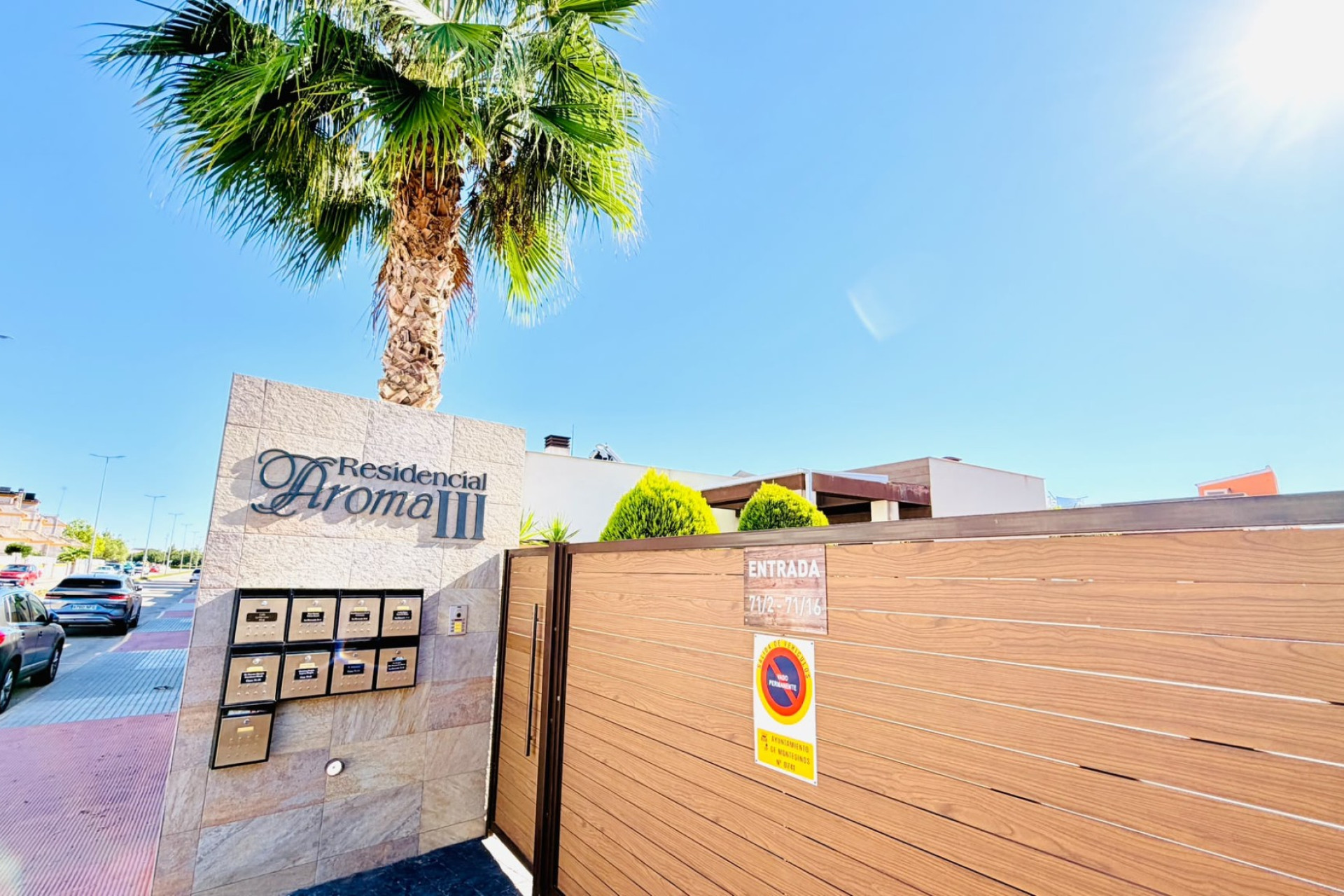 Reventa - Villa - Los Montesinos - La Herada