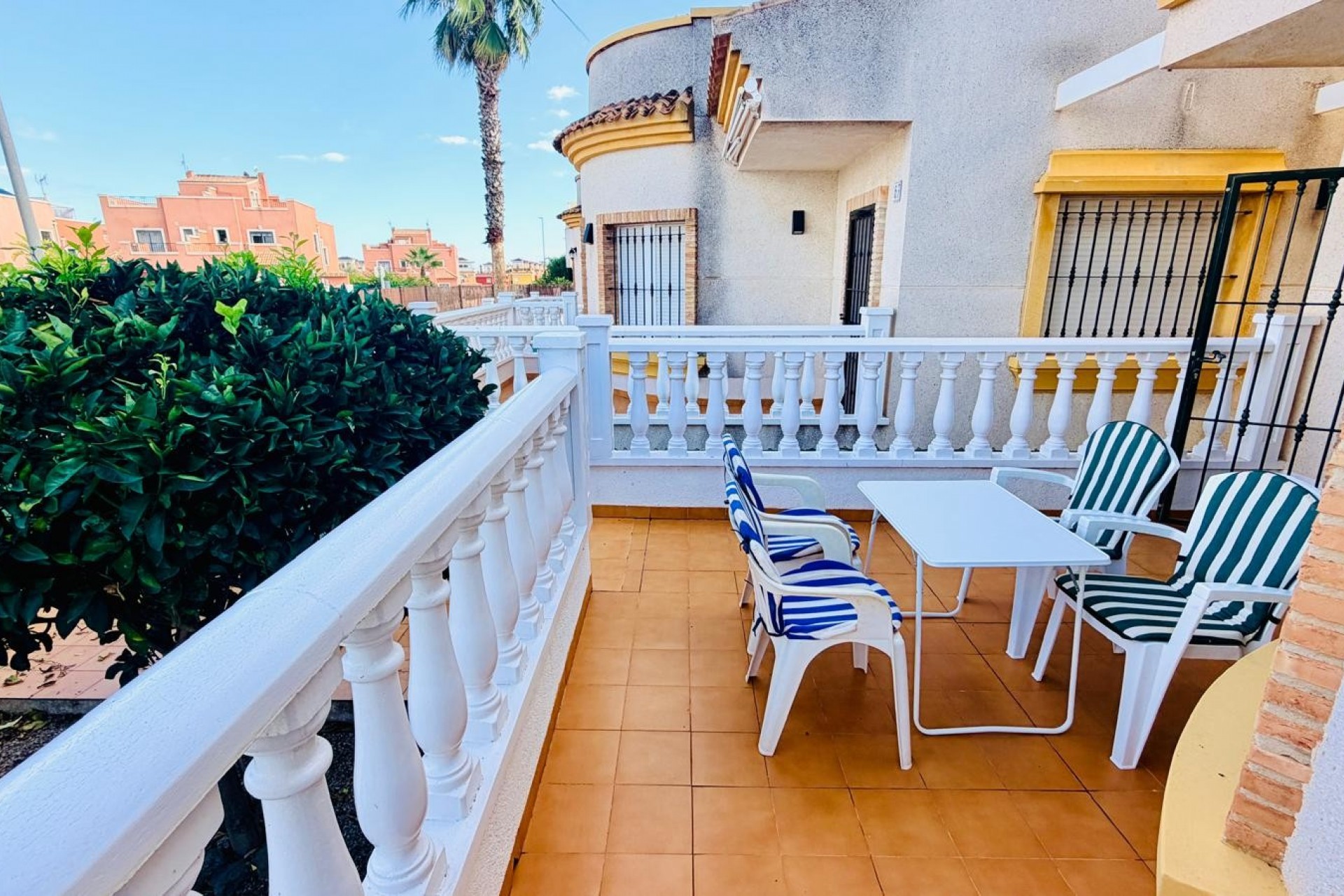 Reventa - Villa - Los Montesinos - La Herrada