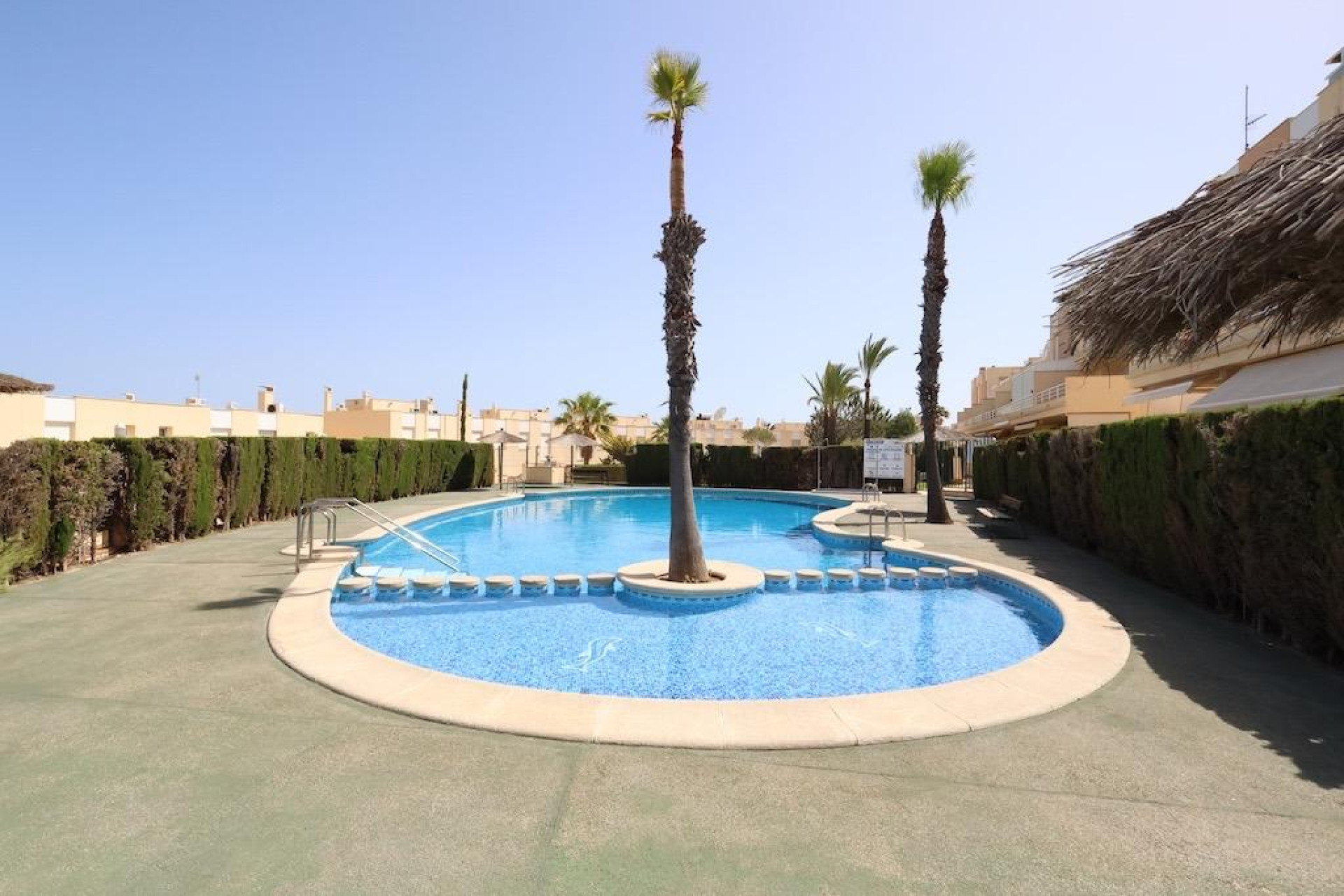 Reventa - Villa - Orihuela Costa - Aguamarina