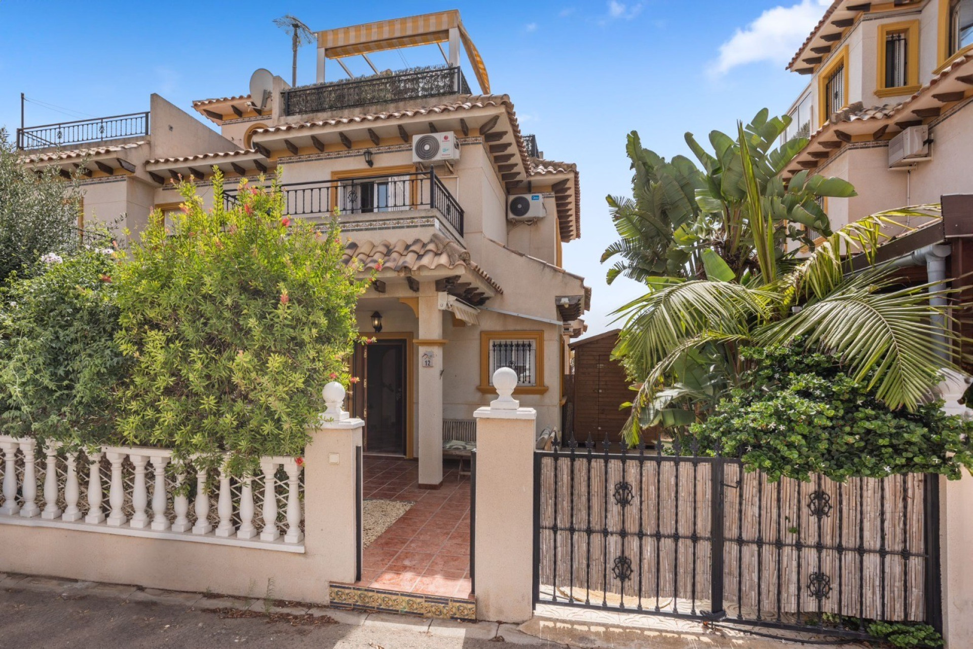 Reventa - Villa - Orihuela Costa - La Regia
