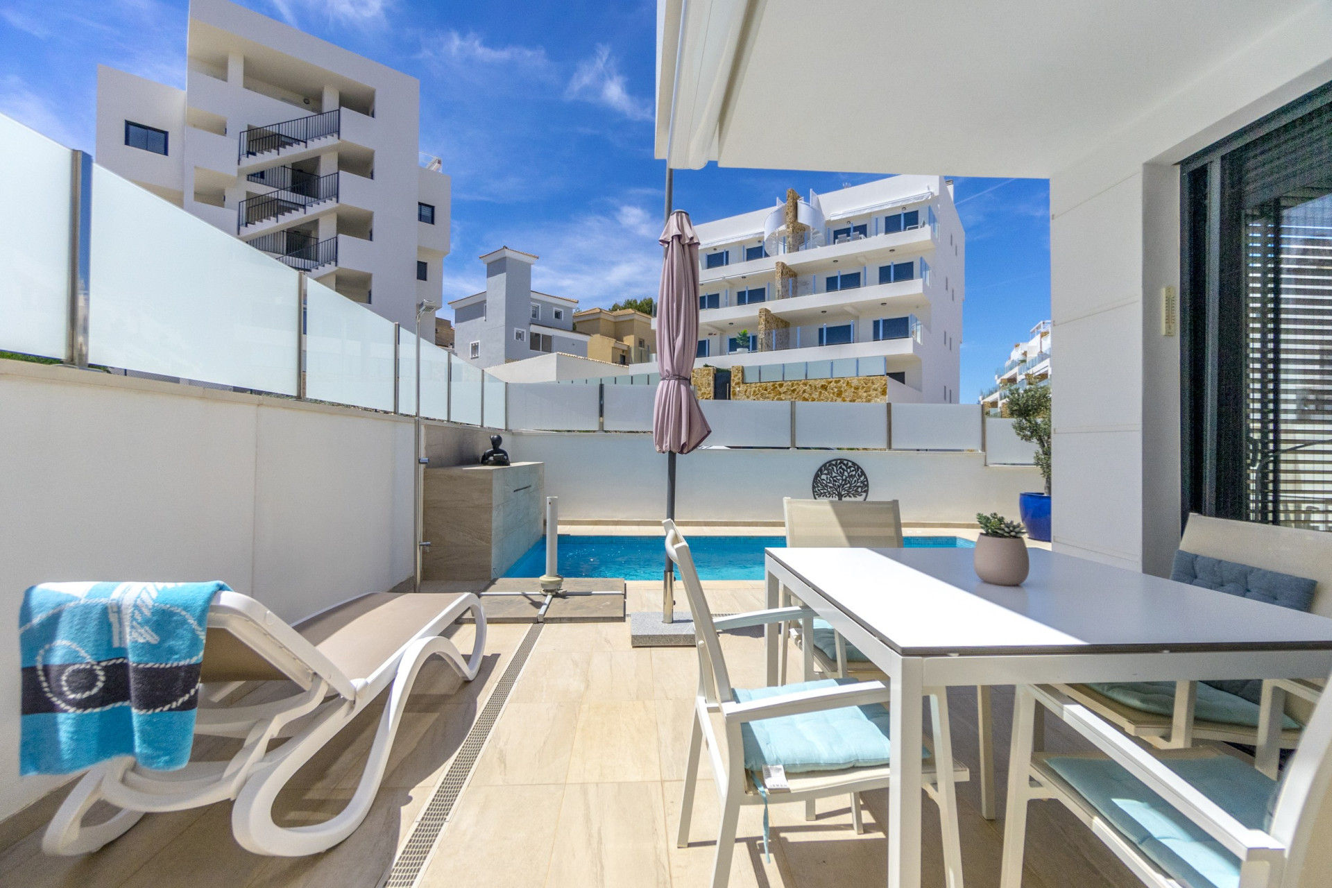 Reventa - Villa - Orihuela Costa - Urbanización Blue Lagoon y T-2 Filipinas Oeste