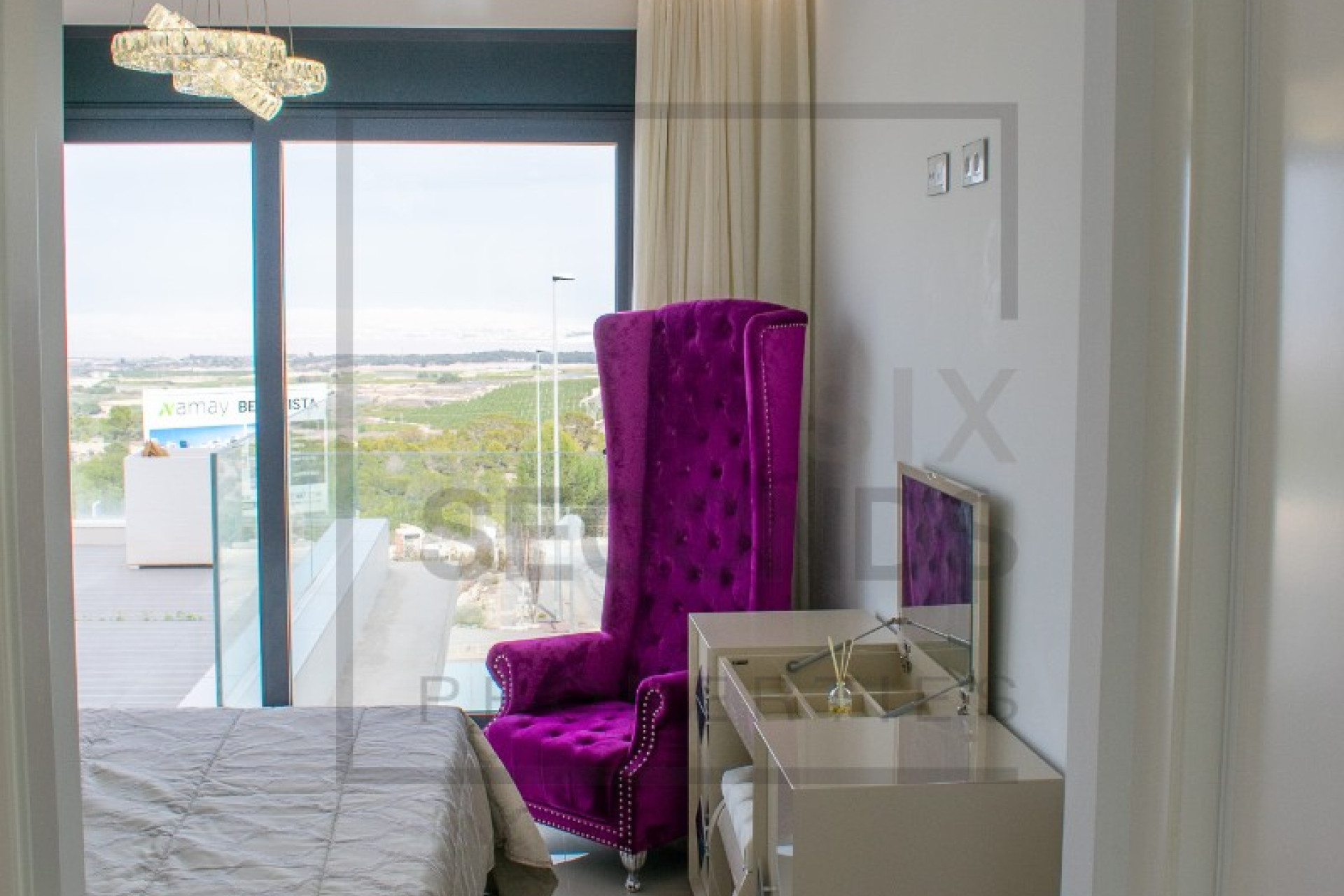 Reventa - Villa - San Miguel de Salinas - Urbanizaciones