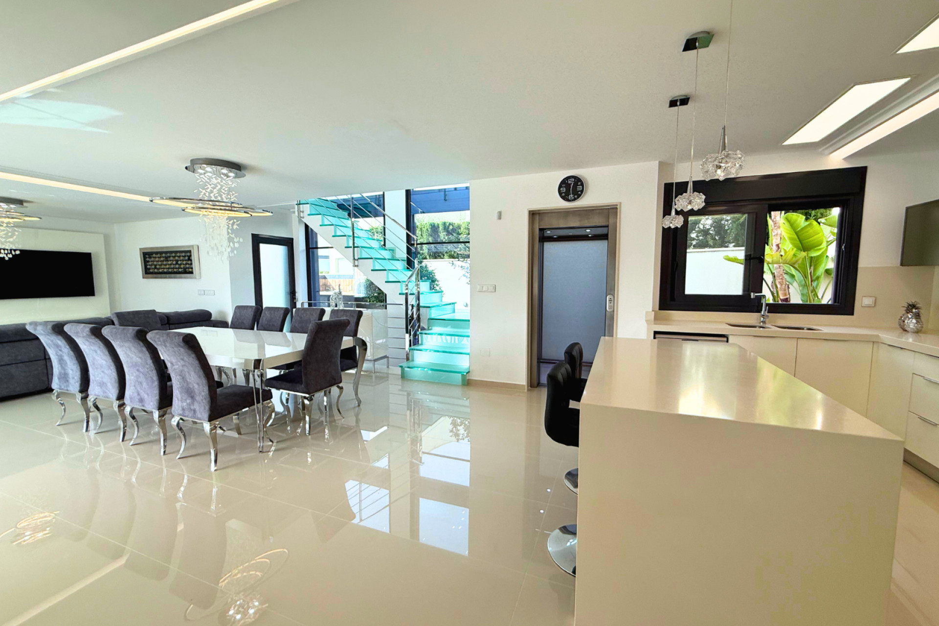 Reventa - Villa - San Miguel de Salinas