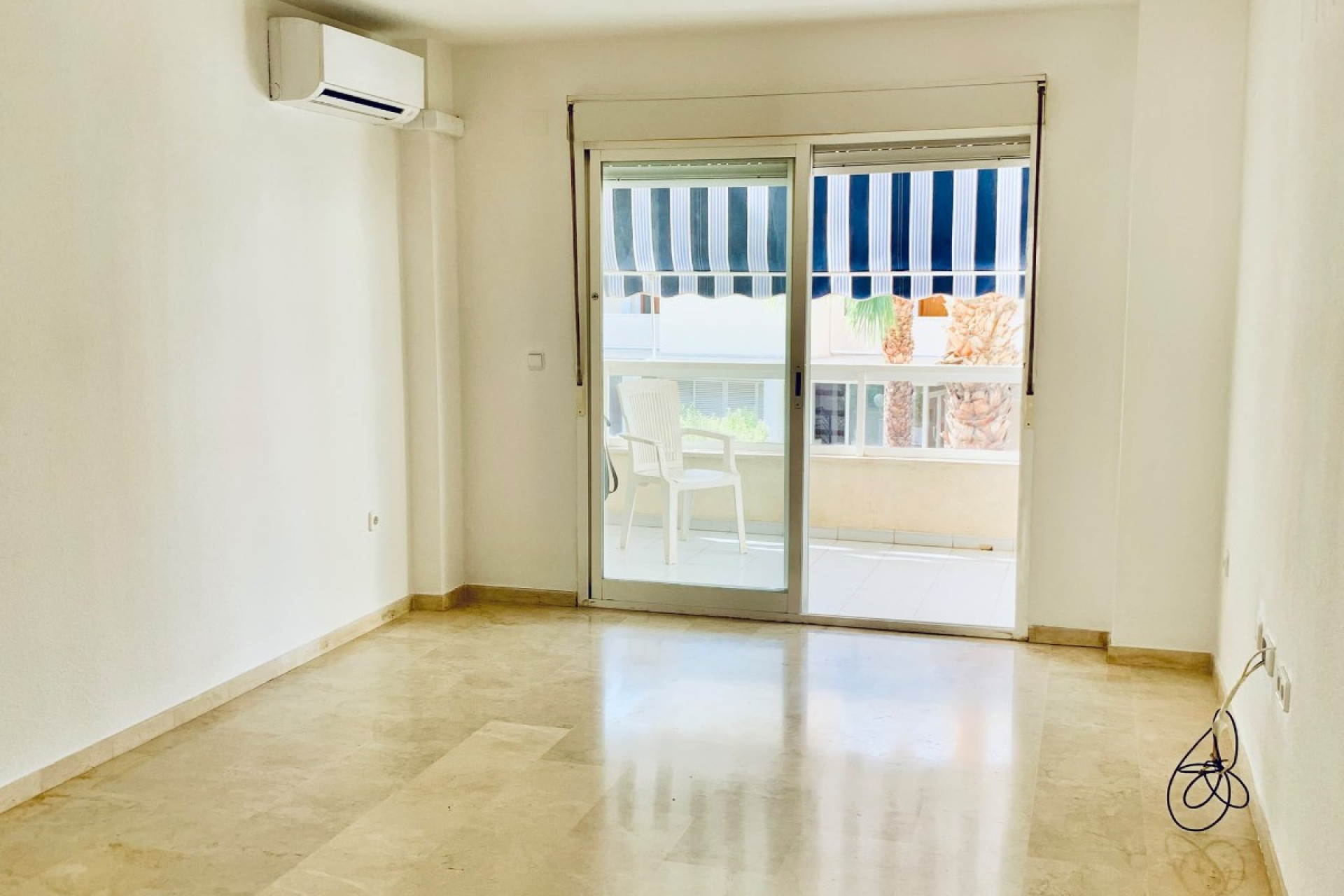 Revente - Appartement - Albir