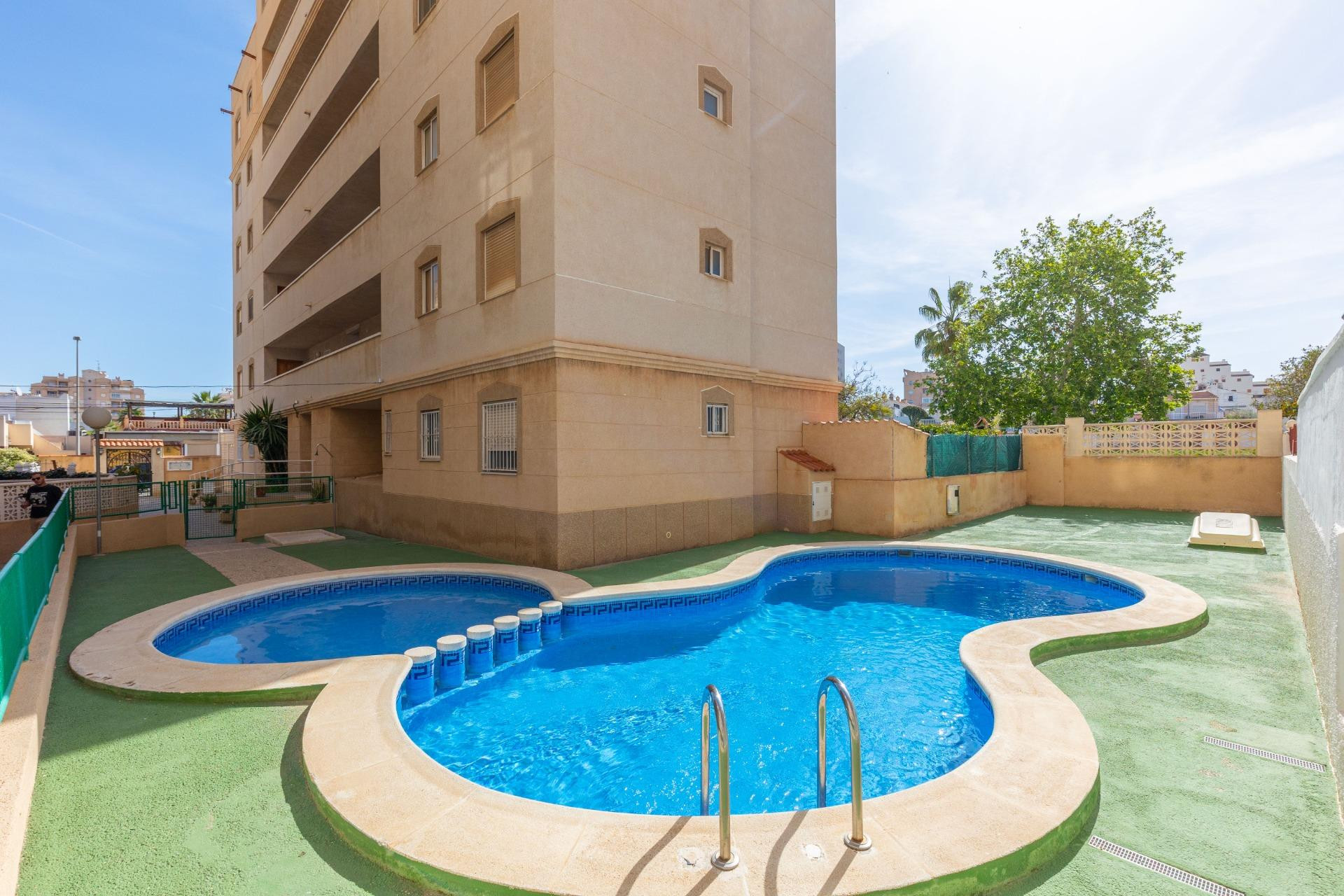Revente - Appartement - Torrevieja - Nueva Torrevieja
