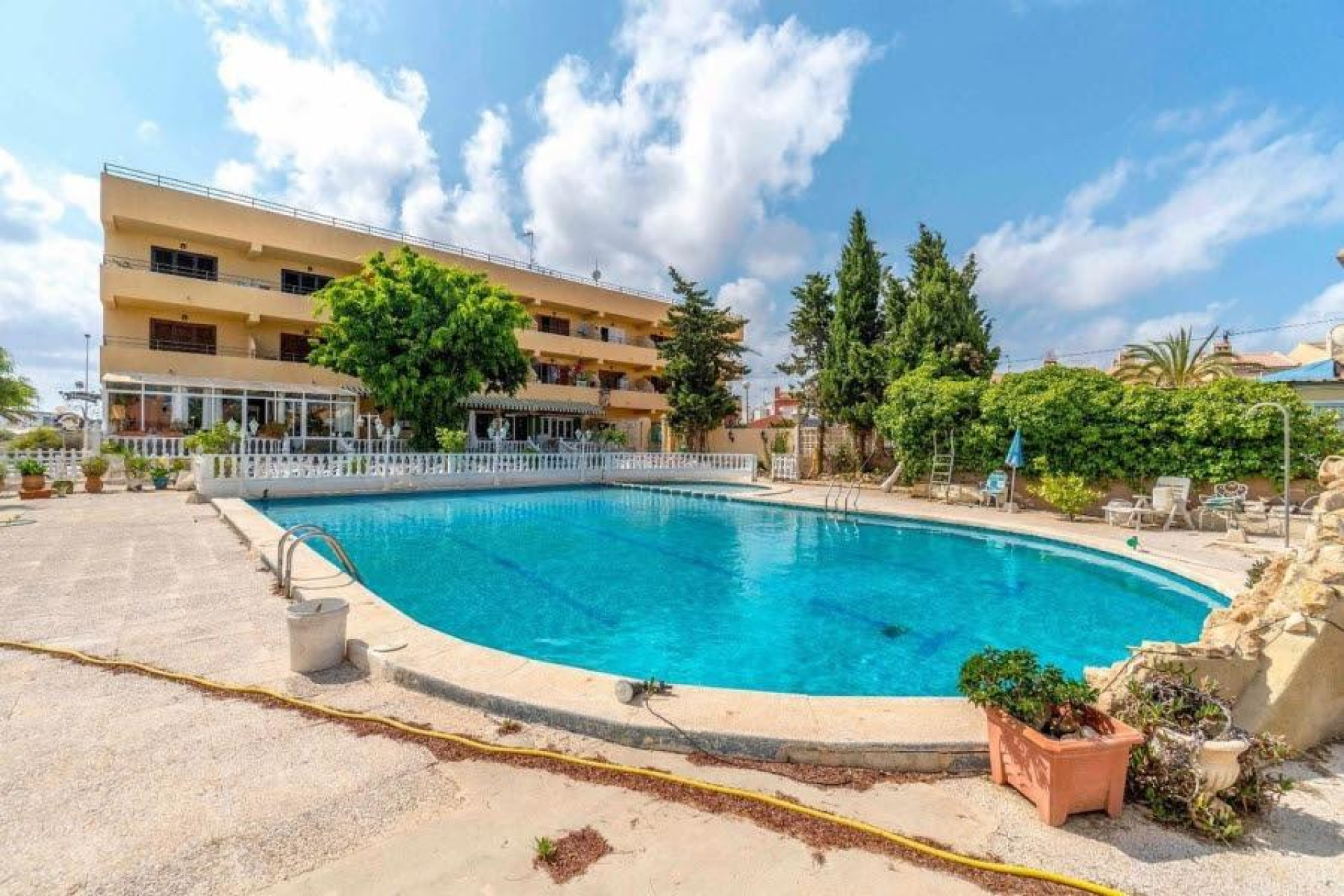 Revente - Commercial premises - Torrevieja - Miramar - Torre del Moro