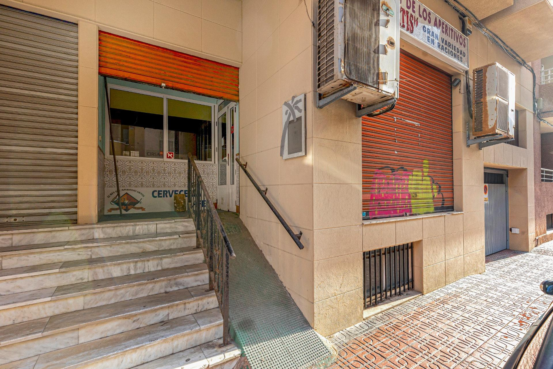 Revente - Commercial - Torrevieja - Playa del Cura