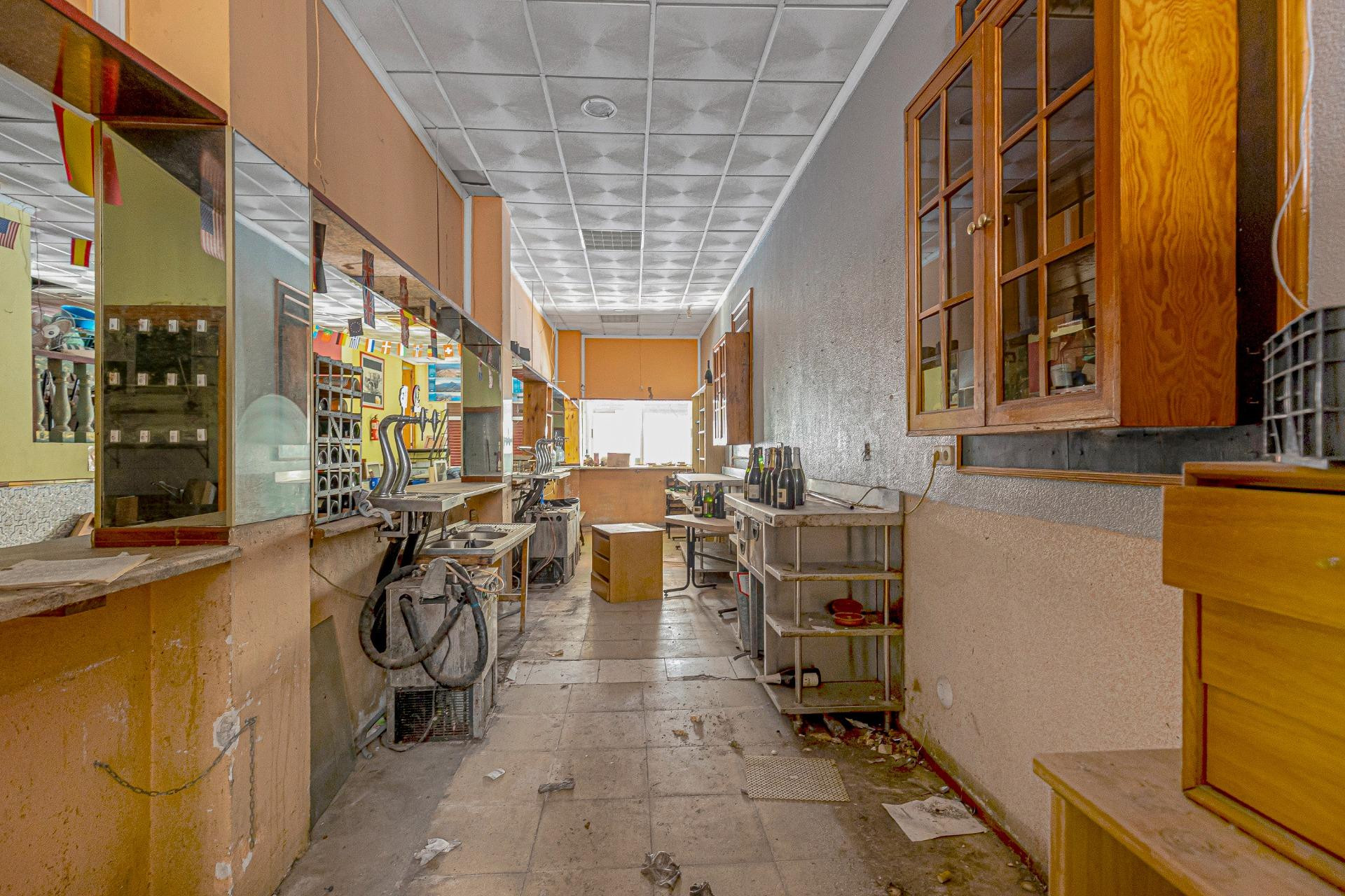 Revente - Commercial - Torrevieja - Playa del Cura