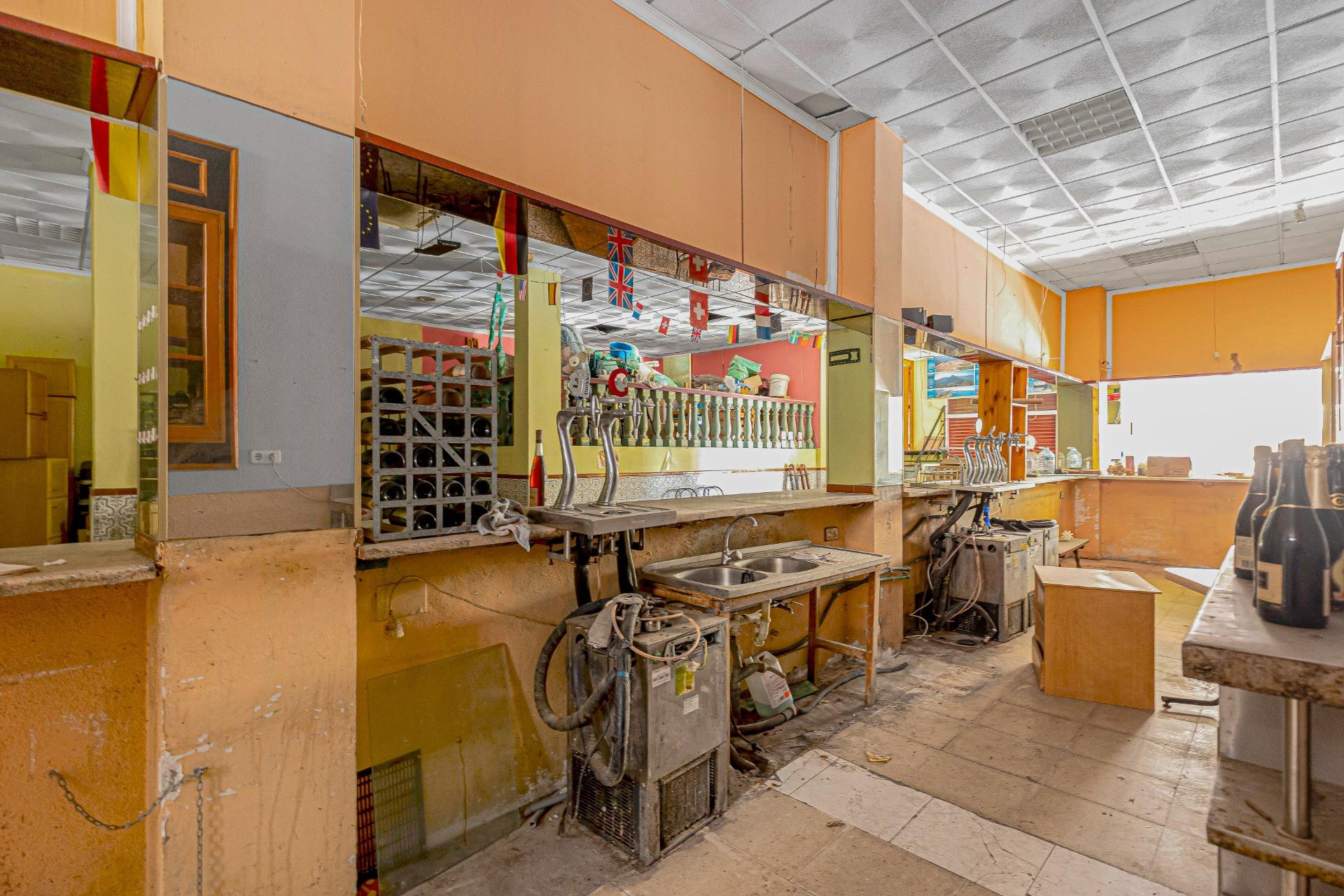 Revente - Commercial - Torrevieja - Playa del Cura
