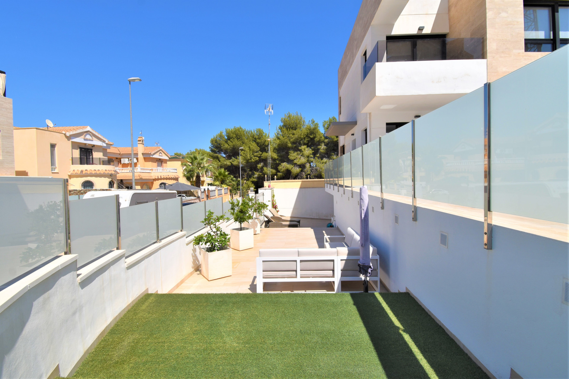 Revente - Detached Villa - Orihuela Costa - Villamartin