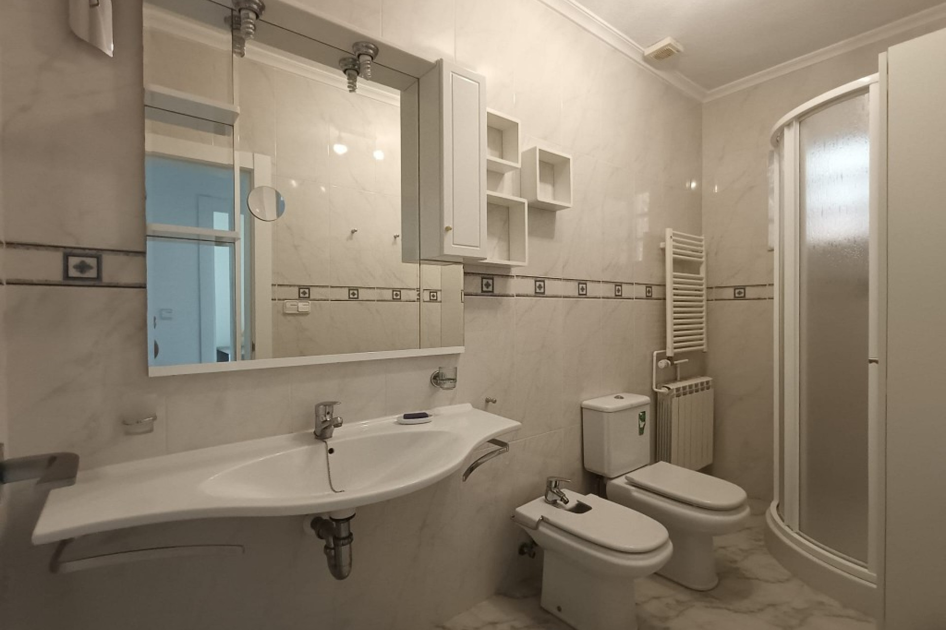 Revente - Finca / Propriété rurale - Albatera