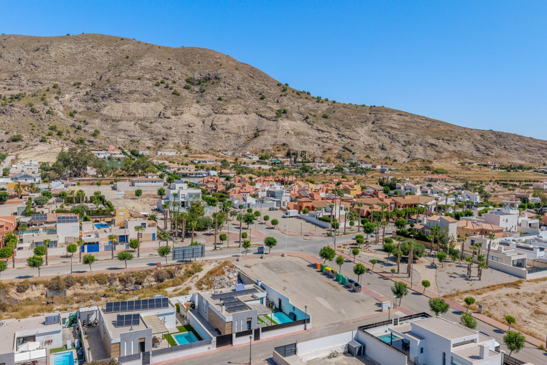 Revente - Villa - Fortuna - Urbanizacion Las Kalendas