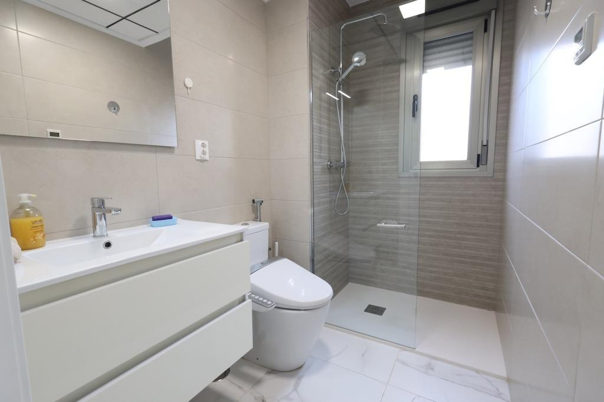 Revente - Villa - Orihuela Costa - Villamartín