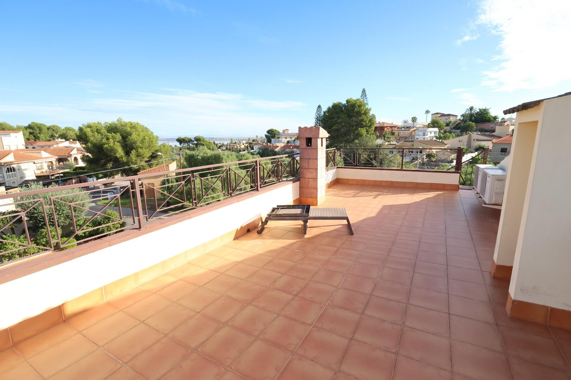 Revente - Villa - Torrevieja - Los Balcones