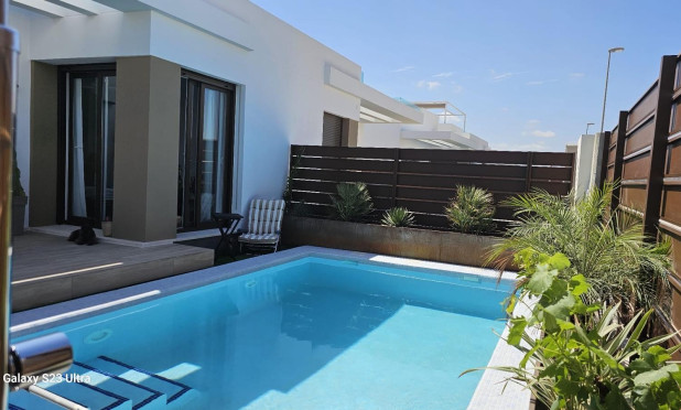 Semi Detached Villa - Herverkoop - Orihuela - MOR-013