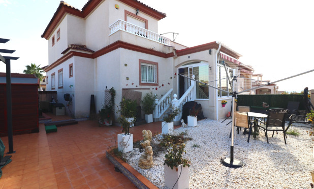 Townhouse - Resale - La Marina - La Marina - Urbanization