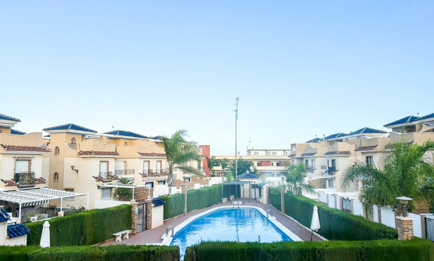 Townhouse - Resale - Pilar de la Horadada - C-66820