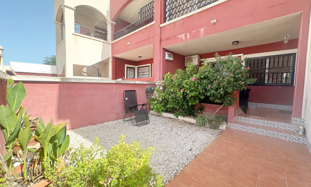 Townhouse - Resale - Torrevieja - torrevieja