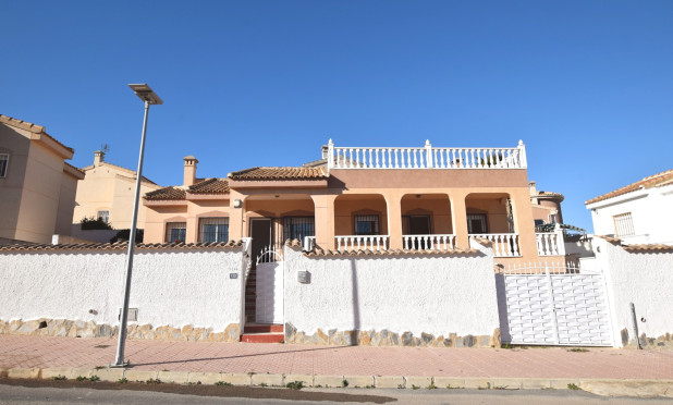 Villa - Herverkoop - Ciudad Quesada - C-75970