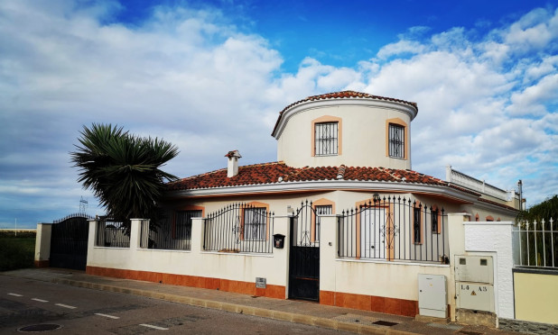 Villa - Herverkoop - Los Alcazares - Town