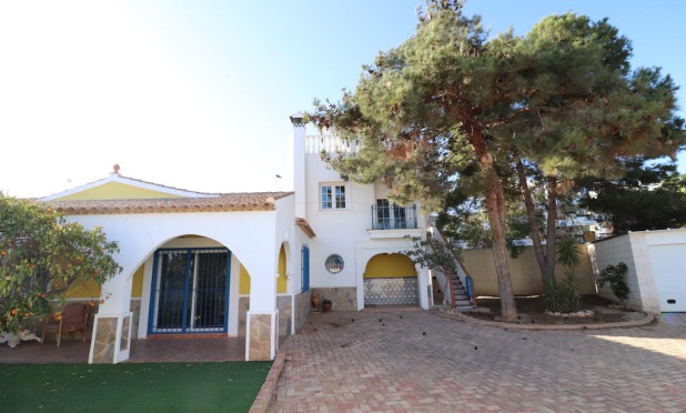 Villa - Herverkoop - Orihuela Costa - C-69239