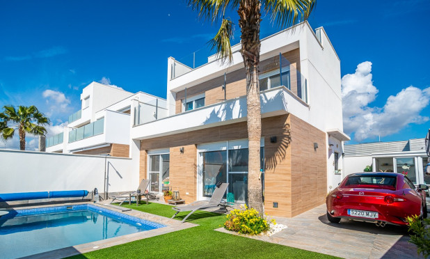 Villa - Herverkoop - Pilar de la Horadada - C-25787