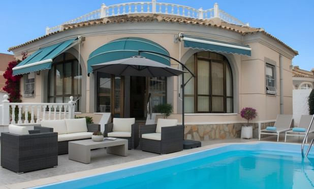 Villa - Herverkoop - Torrevieja - Torrevieja