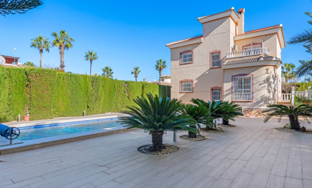 Villa - Odsprzedaż - Ciudad Quesada - Doña pepa