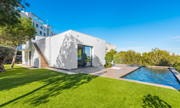 Villa - Odsprzedaż - Las Colinas Golf Resort - C-73083