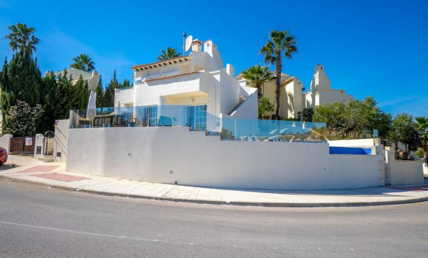 Villa - Odsprzedaż - Orihuela Costa - Las Ramblas