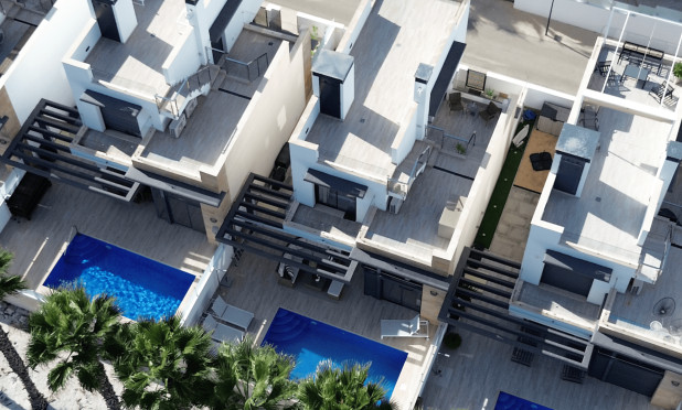 Villa - Odsprzedaż - Orihuela Costa - Lomas de Cabo Roig