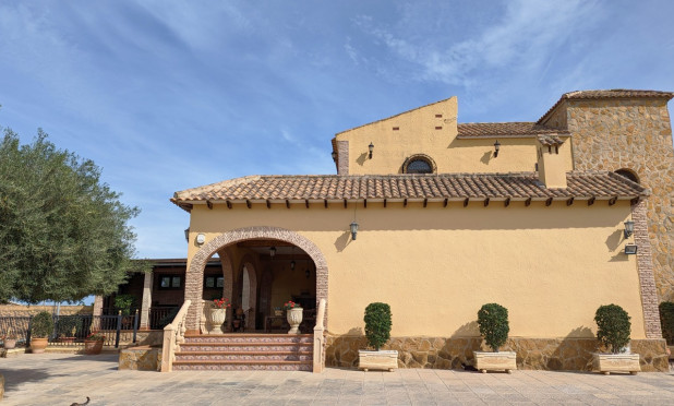 Villa - Resale - Bigastro - C-30395