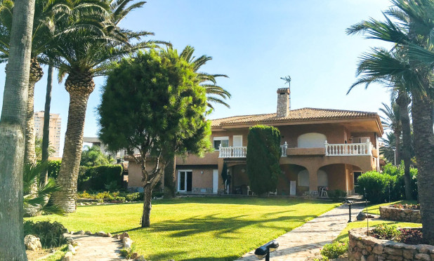 Villa - Resale - Cartagena - La Manga del Mar Menor