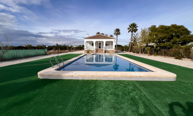 Villa - Resale - Dolores - Dolores