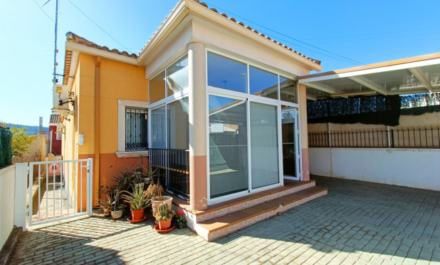 Villa - Resale - Hondón de los Fráiles - Hondón de los Fráiles