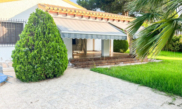 Villa - Resale - Orihuela Costa - C-11217
