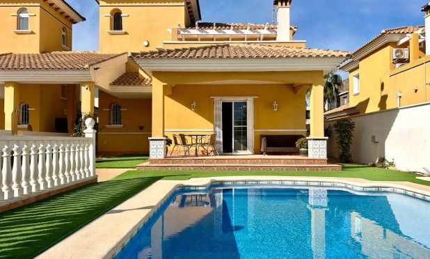 Villa - Resale - Orihuela Costa - C-52933