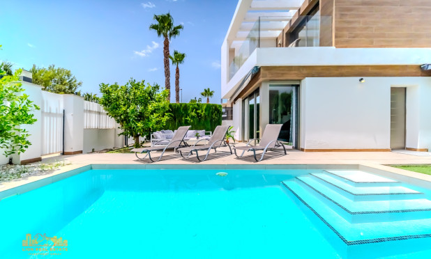 Villa - Resale - Orihuela Costa - Villamartín
