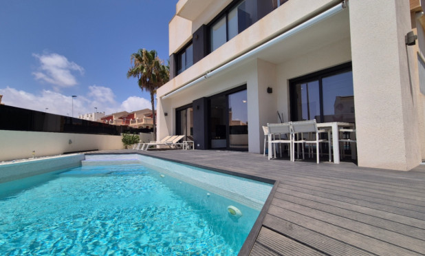 Villa - Resale - Torrevieja - Costa Blanca Sur