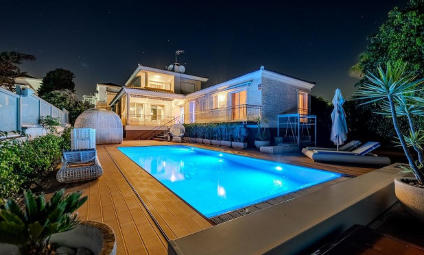 Villa - Resale - Torrevieja - Torre la mata