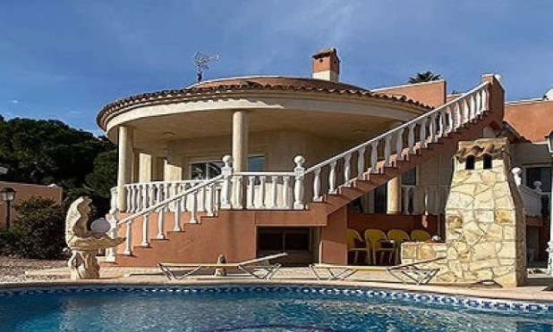 Villa - Resale - Torrevieja - Torrevieja