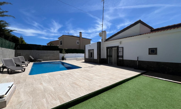 Villa - Reventa - Torrevieja - Los Balcones