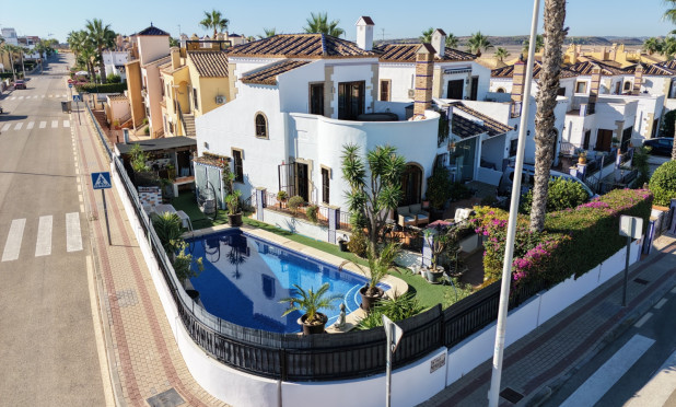 Villa - Revente - Algorfa - La Finca Golf Resort