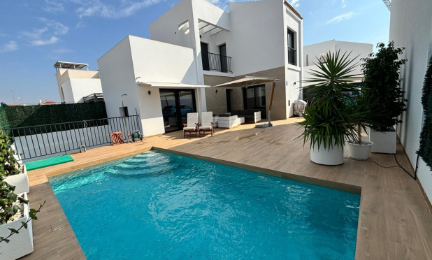 Villa - Revente - Ciudad Quesada - C-93752