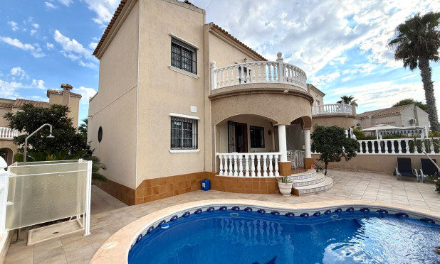 Villa - Revente - Orihuela Costa - Villamartín