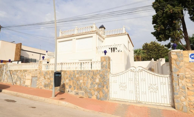 Villa - Revente - Torrevieja - Los Balcones