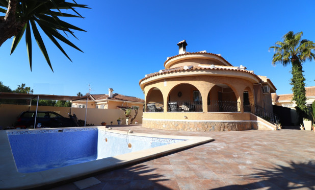 Villa - Wiederverkauf - Benijofar - C-81748